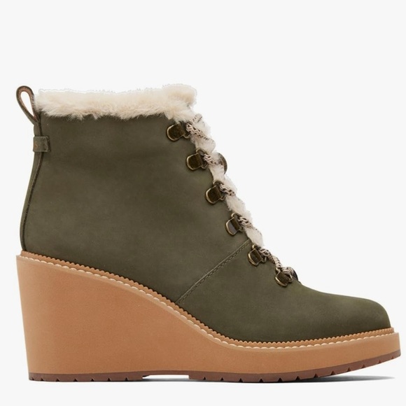 Toms Dark Green Wedge Boots with Tan Sole - Picture 9 of 12